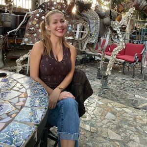 Meet your Posher, Julia